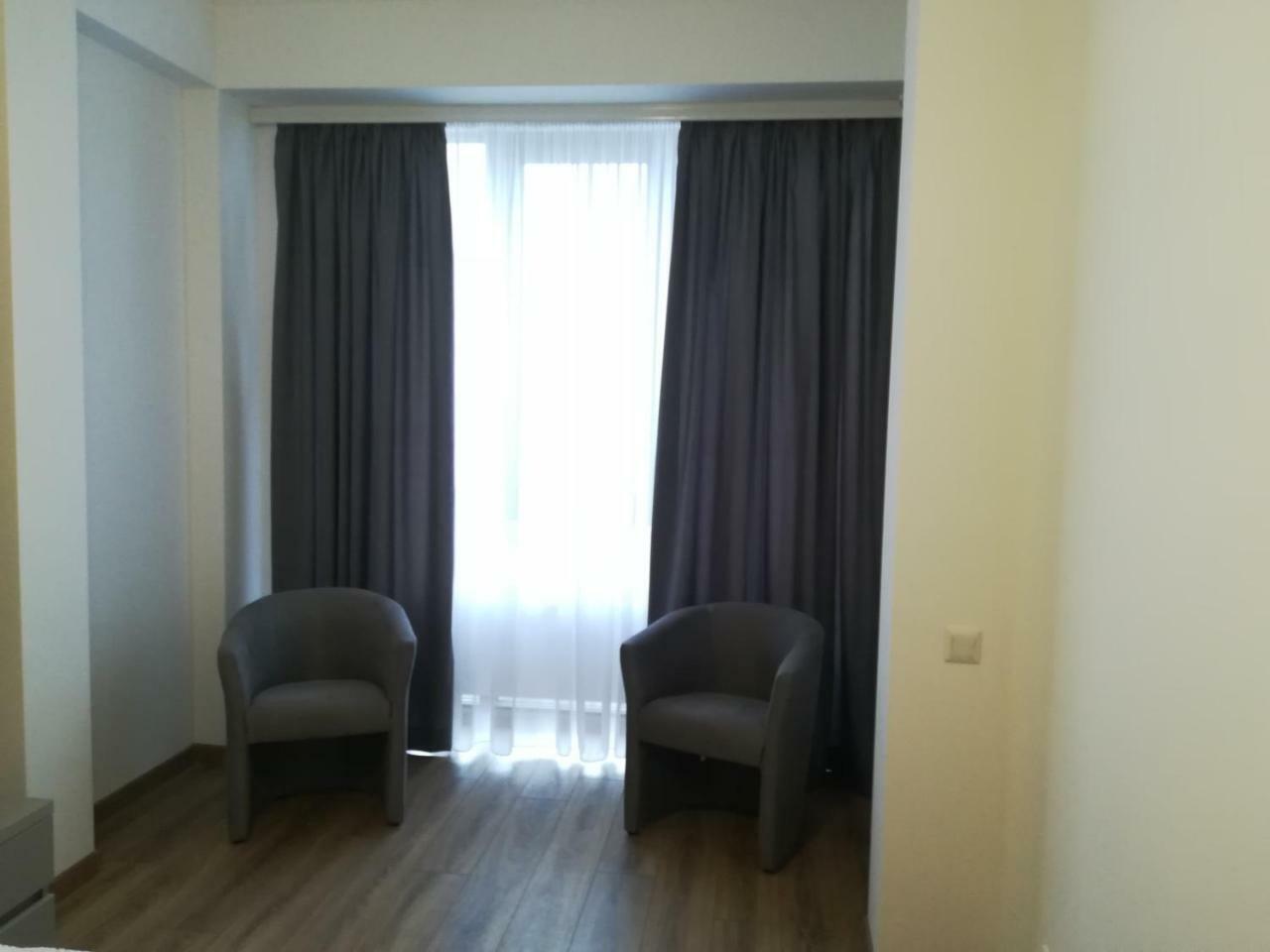 Apartment Lev Tolstoy 63 Chişinău Esterno foto